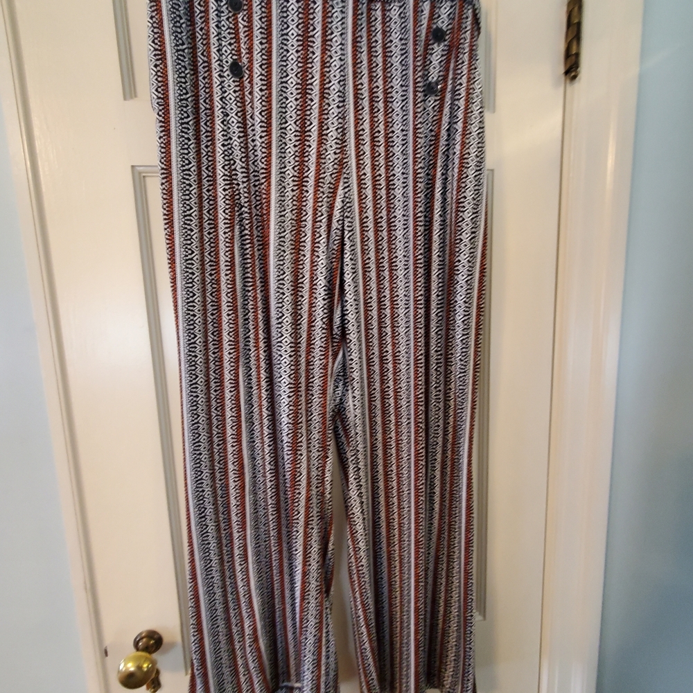 NWT Sabrina Lauren Easy Pull On Pants